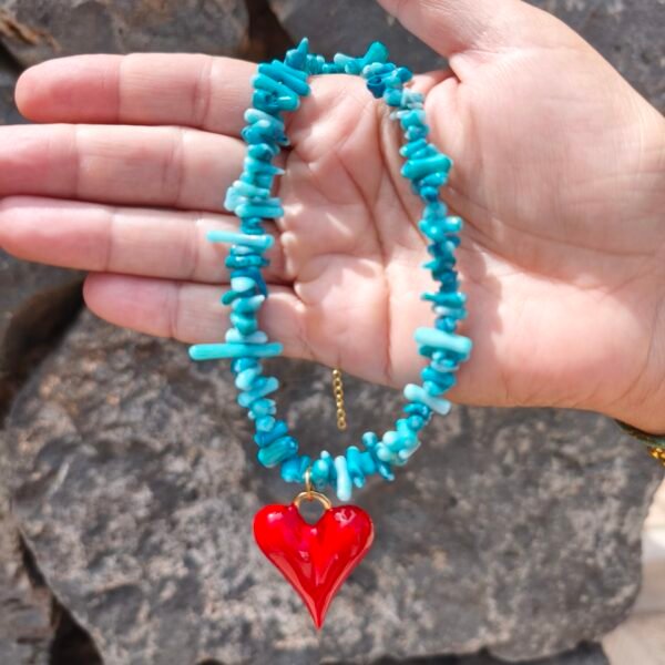 COLLAR CHIPS AZUL CORAZON ROJO LATIDO VERANIEGO